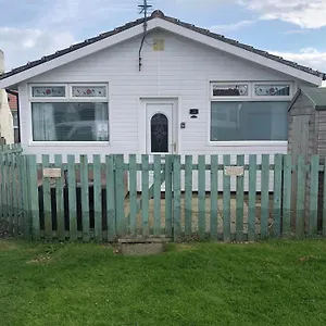  Holiday home Sea Breeze