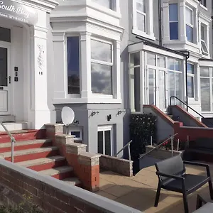  Apartment Southbay Flats Flat 2