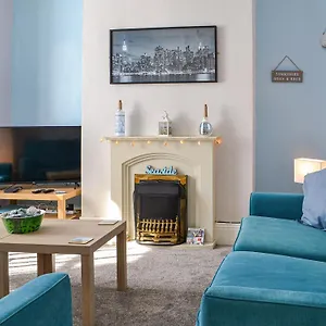  Holiday home Zacks Seaside